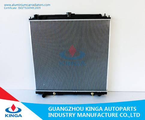 China Aluminium Radiator Fits for NISSAN NAVARA'05-AT Auto Spare Part supplier